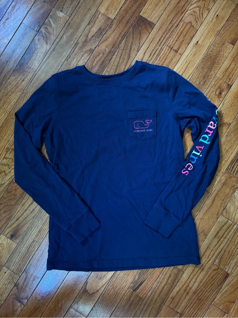 Vineyard Vines Women’s Long-Sleeve Pocket Tee - Navy
